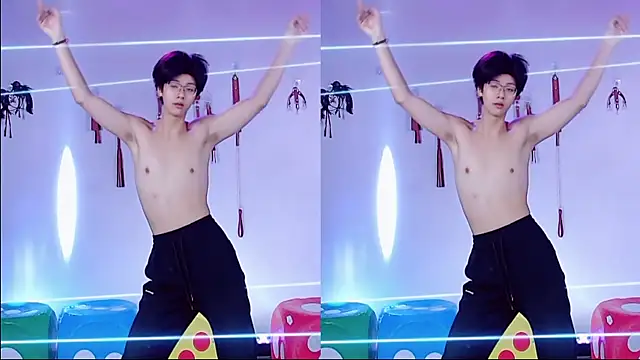 Show modela NTN-lucky na web-kameri