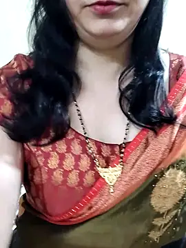 Yazhini-Cam's Webcam Show