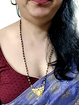 Yazhini-Cam's Webcam Show