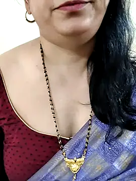 Yazhini-Cam's Webcam Show