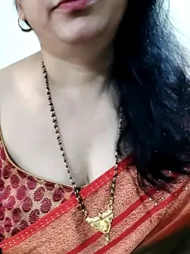 Yazhini-Cam's Webcam Show