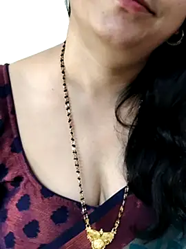 Yazhini-Cam 网络视讯表演