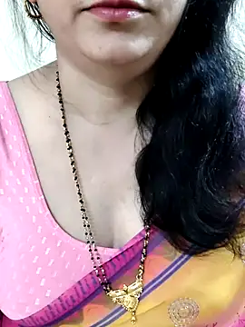 Yazhini-Cam's Webcam Show