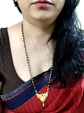 Yazhini-Cam Webcamshow