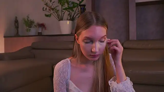 YvetteMilbrett 在線直播表演