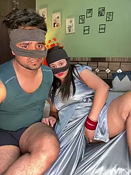 Model_bhabhi_couple's Webcam Show