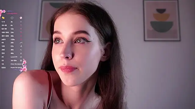צ'אט XXX בשידור חי של CleotildePiel