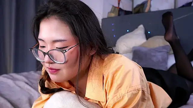 NelleMihalko's Live XXX Chat