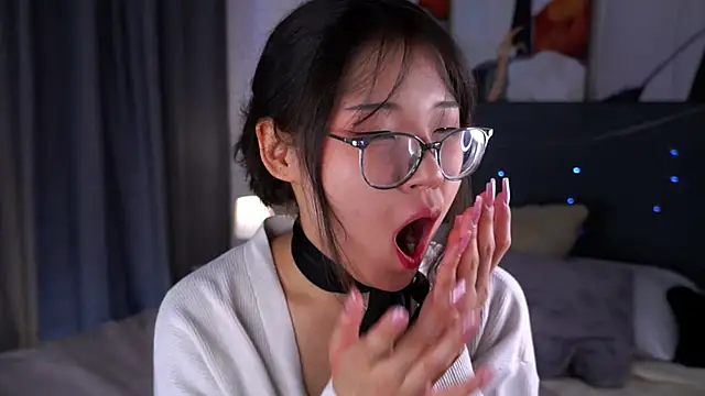 XXX chat uživo modela NelleMihalko