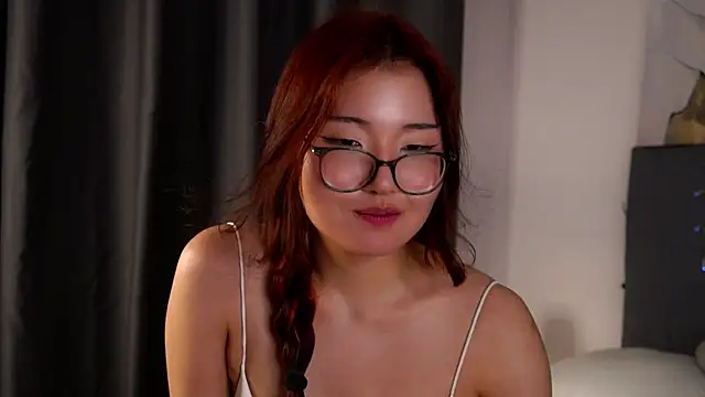 NelleMihalko's Live XXX Chat