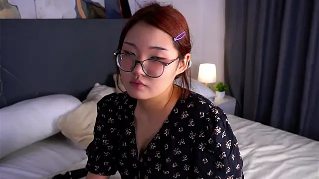 NelleMihalko Adlı Modelin Canlı XXX Sohbeti