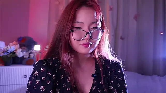 Chat +18 de NelleMihalko ao vivo
