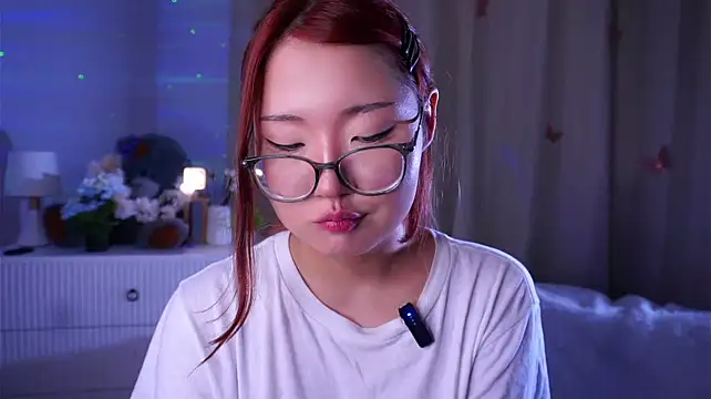 XXX chat uživo modela NelleMihalko