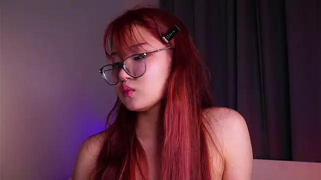 NelleMihalko Adlı Modelin Canlı XXX Sohbeti