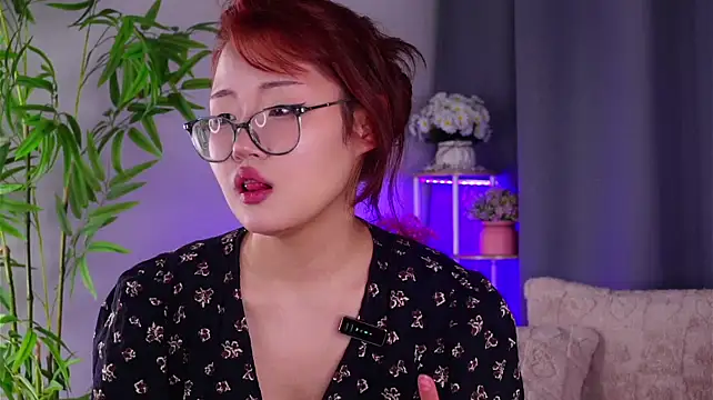 NelleMihalko Adlı Modelin Canlı XXX Sohbeti