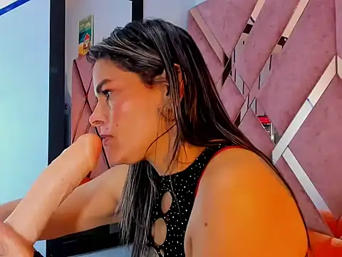 HarleyHot_'s Webcam Show