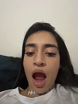 Chat +18 de leilani_X ao vivo