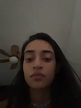 Chat +18 de leilani_X ao vivo