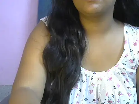 QUEEN-OF-QUEEN Webcamshow