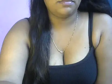 QUEEN-OF-QUEEN Live XXX-Chat