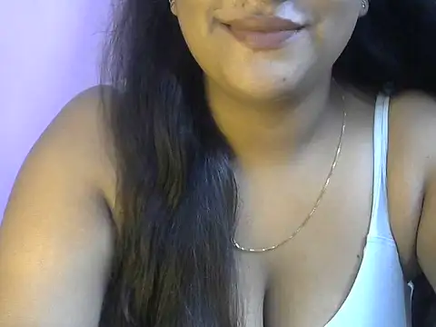 QUEEN-OF-QUEEN's Live XXX Chat