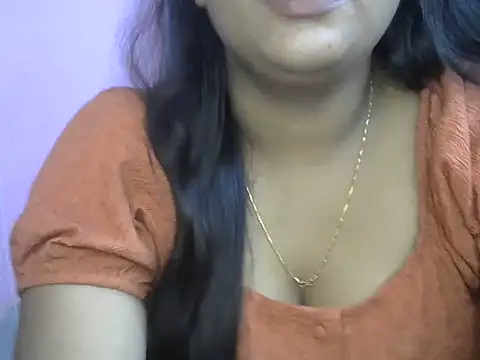 QUEEN-OF-QUEEN's Live XXX Chat
