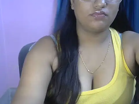 QUEEN-OF-QUEEN ওয়েবক্যাম শো