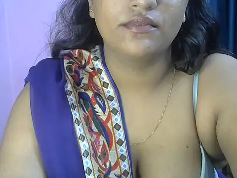QUEEN-OF-QUEEN – Live XXX-chat