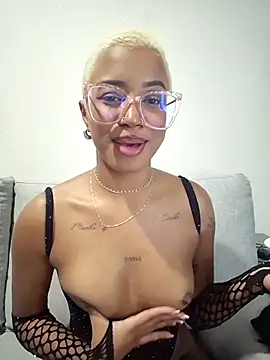צ'אט XXX בשידור חי של priveda_ivy