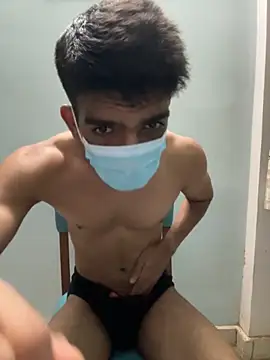 BadBoyTom78 Show in webcam