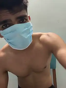 BadBoyTom78 Adlı Modelin Web Kamerası Şovu
