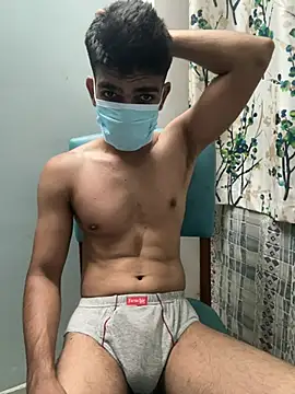 Show modela BadBoyTom78 na web-kameri