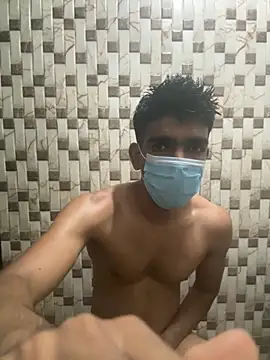 BadBoyTom78 网络视讯表演
