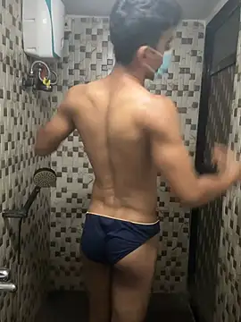 Show modela BadBoyTom78 na web-kameri