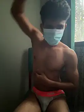 BadBoyTom78 网络视讯表演