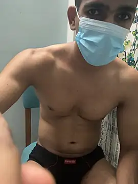 Show modela BadBoyTom78 na web-kameri