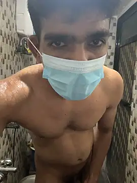 BadBoyTom78: διαδικτυακό σόου στην κάμερα