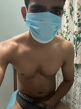 BadBoyTom78 webcam show