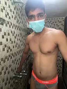 Show modela BadBoyTom78 na web-kameri