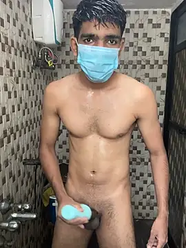 Naughtytomboy78 网络视讯表演