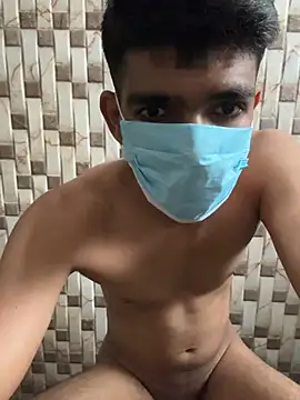 Naughtytomboy78 网络视讯表演