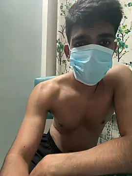 Naughtytomboy78 webkamerás műsora