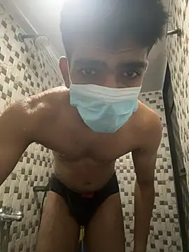 Show modela Naughtytomboy78 na web-kameri