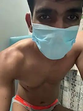 Naughtytomboy78 Show in webcam