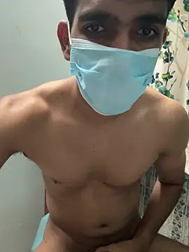 Naughtytomboy78 网络视讯表演