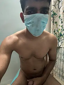 Show modela Naughtytomboy78 na web-kameri