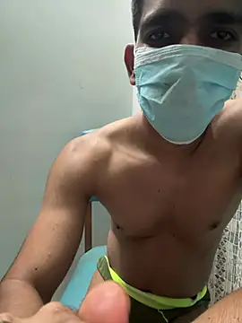 Naughtytomboy78 Show in webcam