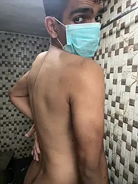 Naughtytomboy78 网络视讯表演