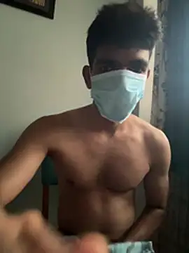 Naughtytomboy78 webkamerás műsora