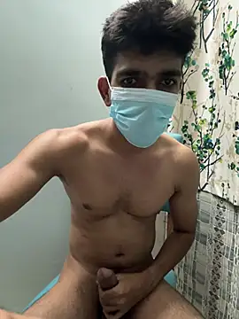 Show modela Naughtytomboy78 na web-kameri